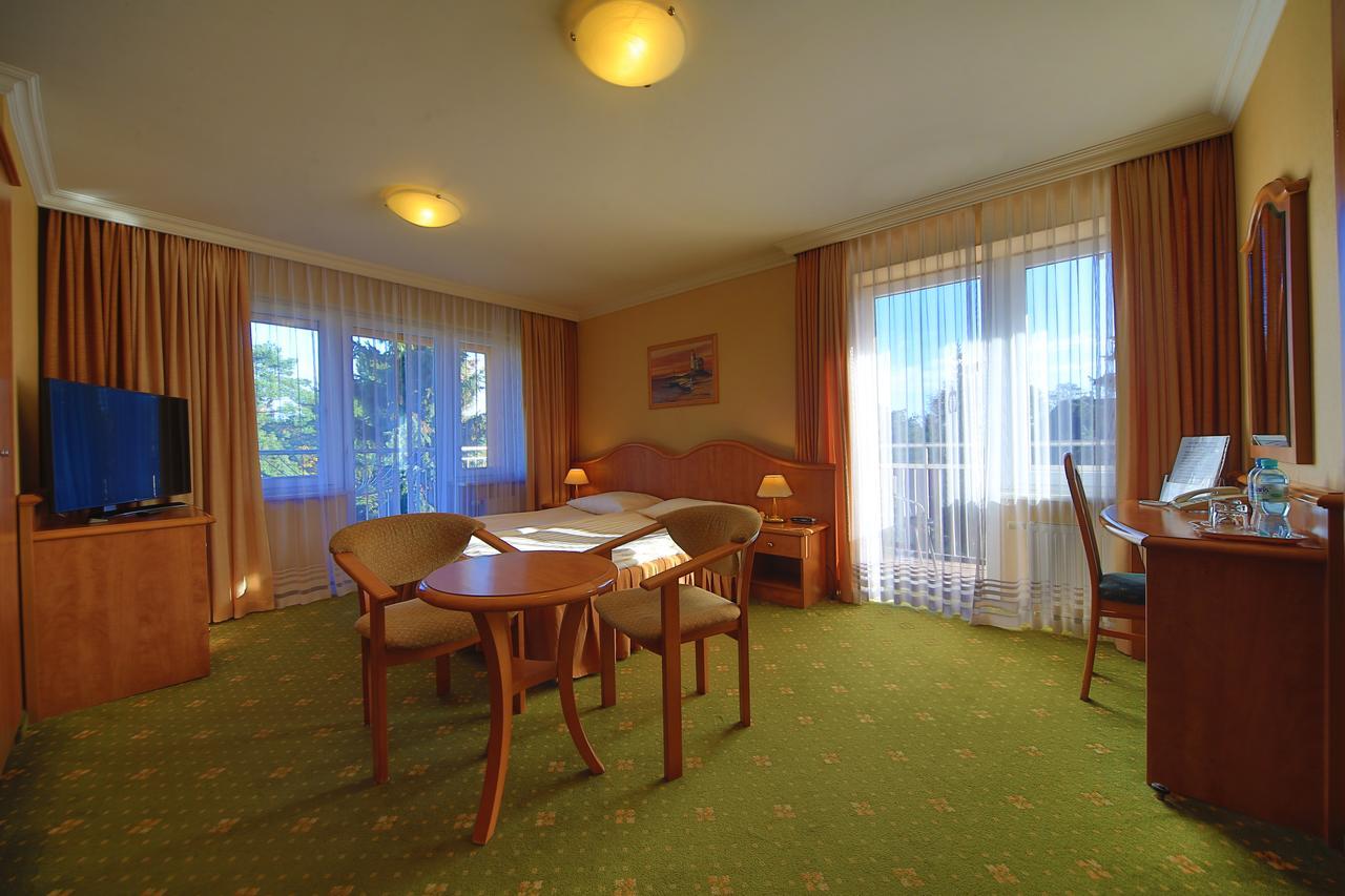 Hotel Polaris III Świnoujście Esterno foto